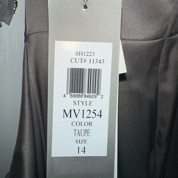 Marsoni by Colors - Off-Shoulder Quarter Sleeve Evening Dress NEW WITH TAGS - Picture 7 of 8